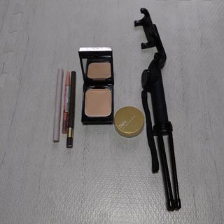 マキアージュ(MAQuillAGE)のマキアージュMAQuillAGEドラマティックパウダリー(ファンデーション)