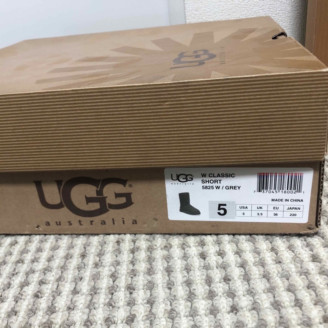 UGG(アグ)のアグ ムートンブーツ 22cm ボア グレー 国内正規店購入 レディースの靴/シューズ(ブーツ)の商品写真