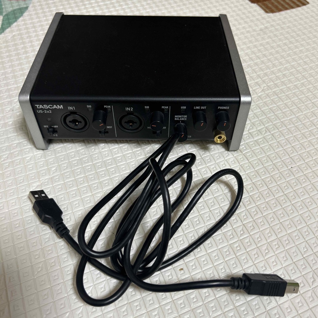 TASCAM US-2×2 オーディオインターフェース