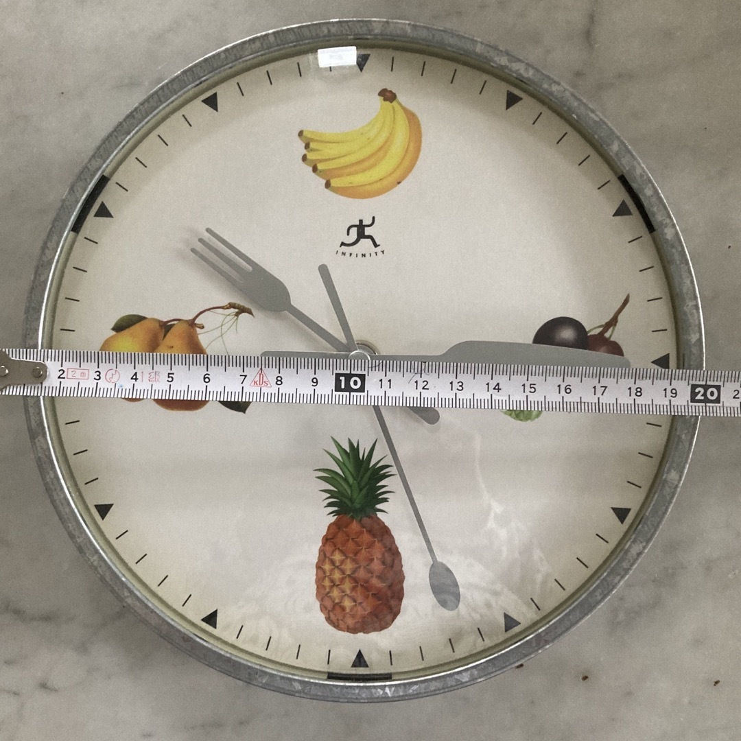 Infinity(インフィニティ)の【新品】FRUIT WALL CLOCK ⏰🍽️🍍🍌🍐🍒 インテリア/住まい/日用品のインテリア小物(掛時計/柱時計)の商品写真