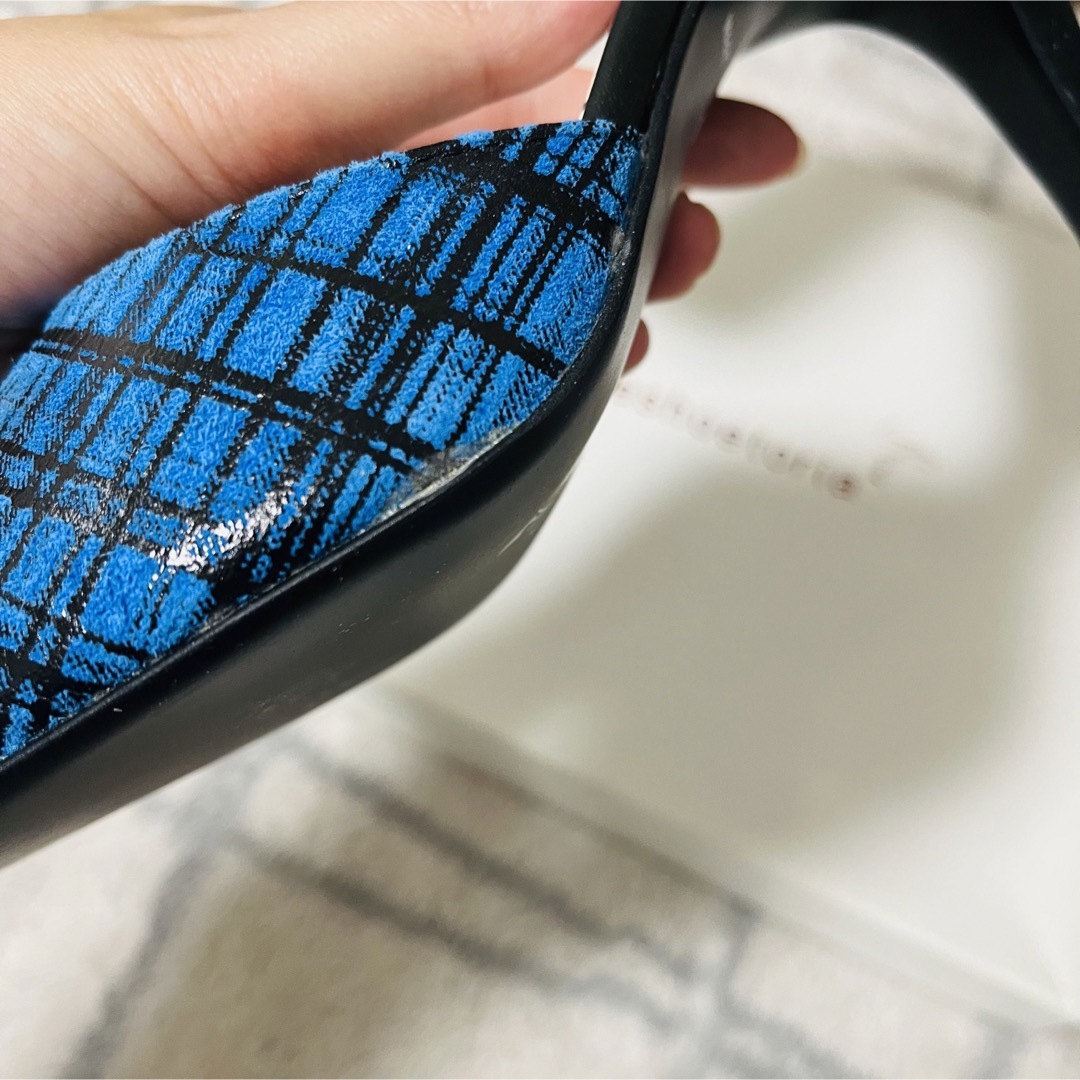 LOVESHOETORIA(ラブシュートリア)のLoveshoetorea 日本製　ブルーヒールパンプス レディースの靴/シューズ(ハイヒール/パンプス)の商品写真