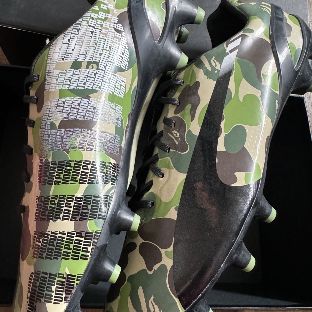 A BATHING APE(アベイシングエイプ)の限定 evospeed BAPE FG エヴォスピード ベイプ スポーツ/アウトドアのサッカー/フットサル(シューズ)の商品写真