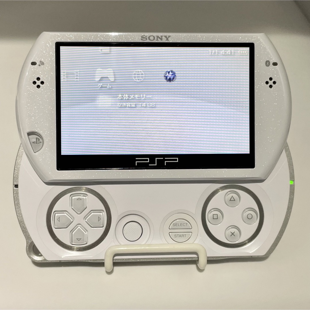 PSP GO 比較的美品　送料無料