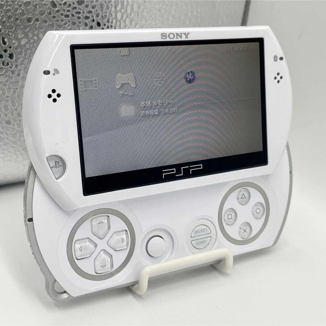 PlayStation Portable - 【美品】PSP-go N1000PW 本体 ホワイト 動作品 ...