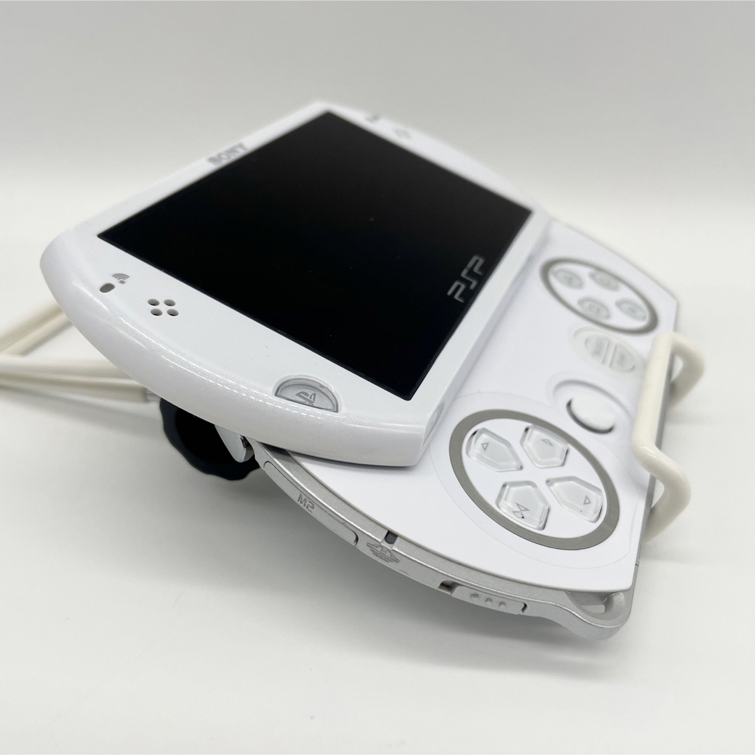 PlayStation Portable - 【美品】PSP-go N1000PW 本体 ホワイト 動作品 ...