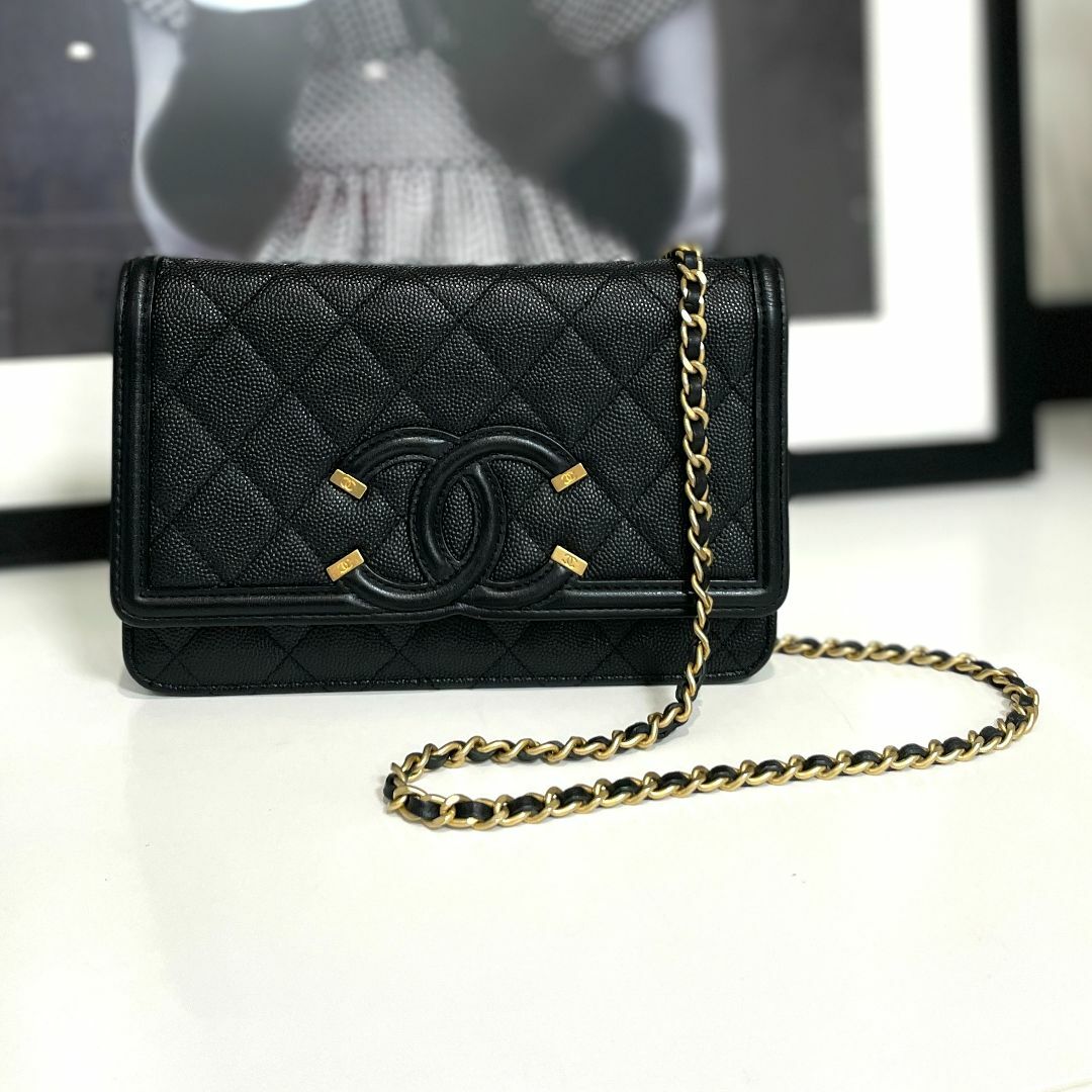 ★週末限定価格★CHANEL シャネルCCフィリグリー　チェーンウォレット