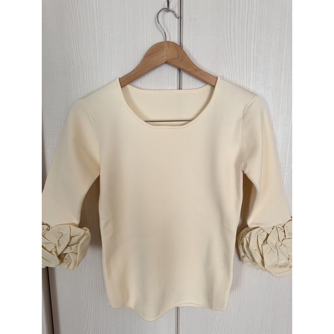 AMERI VINTAGE PINCH SLEEVE KNIT TOP クリーム