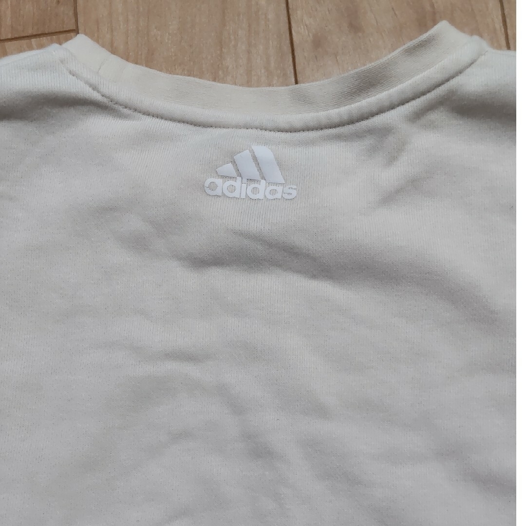 adidas(アディダス)のadidas　アディダス　トレーナー　160　白　キッズ キッズ/ベビー/マタニティのキッズ服男の子用(90cm~)(Tシャツ/カットソー)の商品写真