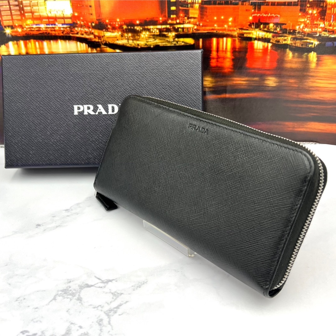 PRADA　サフィアーノ長財布