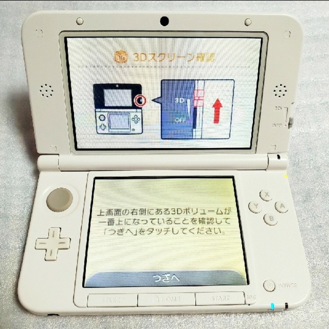 ニンテンドー3DS(ニンテンドー3DS)の任天堂 　3DS  LL　(ピンク×ホワイト) エンタメ/ホビーのゲームソフト/ゲーム機本体(携帯用ゲーム機本体)の商品写真