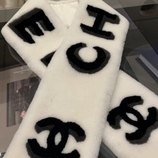 シャネル(CHANEL)のCHANEL シャネル ココマーク ファー ムートン ストール マフラー(マフラー/ショール)