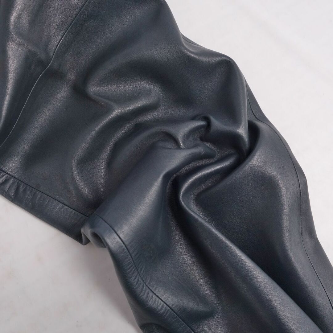LOEWE - ロエベ LOEWE パンツ レザーパンツ ロングパンツ 無地 LOEWE - ロエベ LOEWE パンツ レザーパンツ ロングパンツ 無地