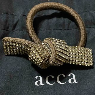 acca - acca アッカ 大粒ビジュー付きヘアピンセット 淡いクリーム ...