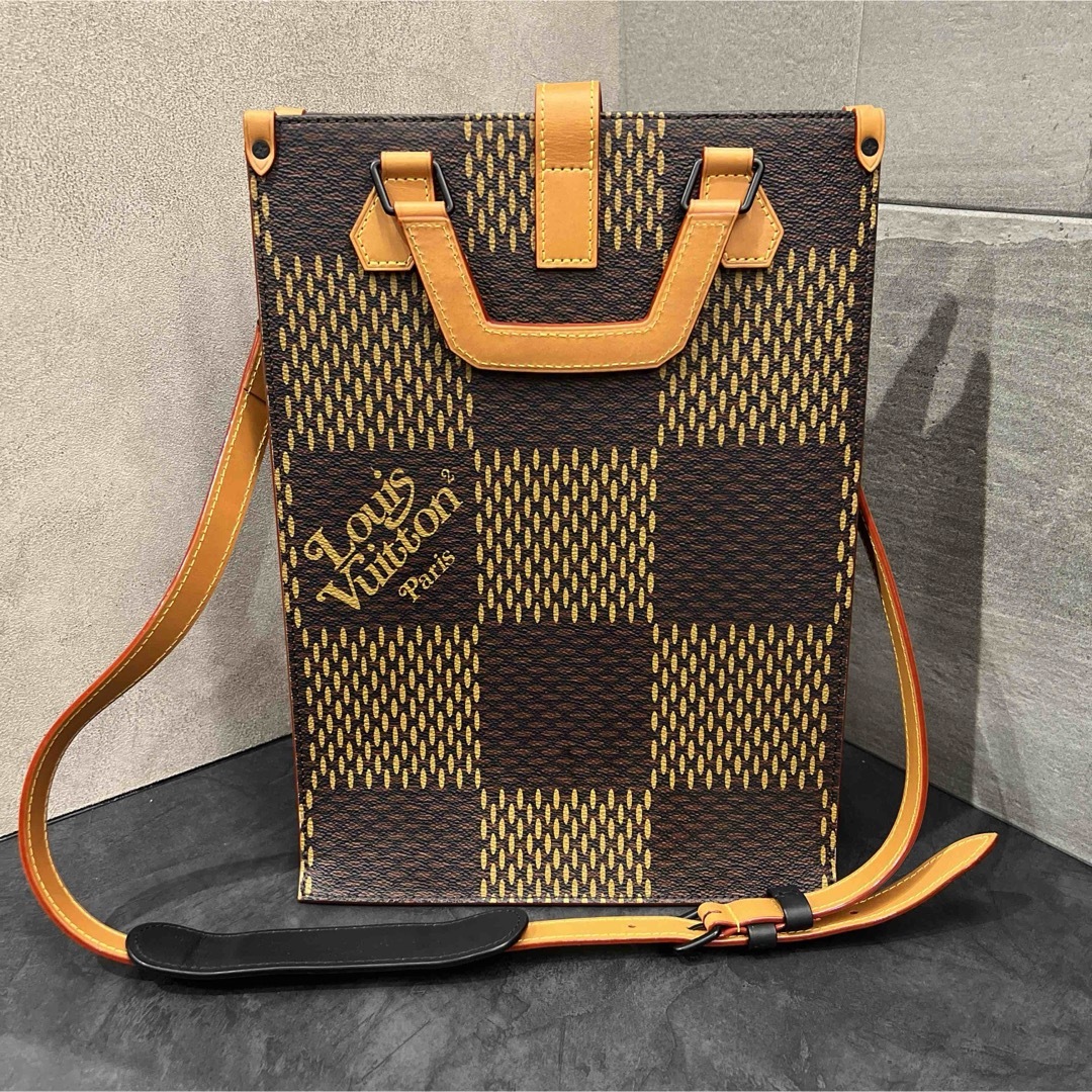 ヴィトン LOUIS VUITTON ハンドバッグ NIGO