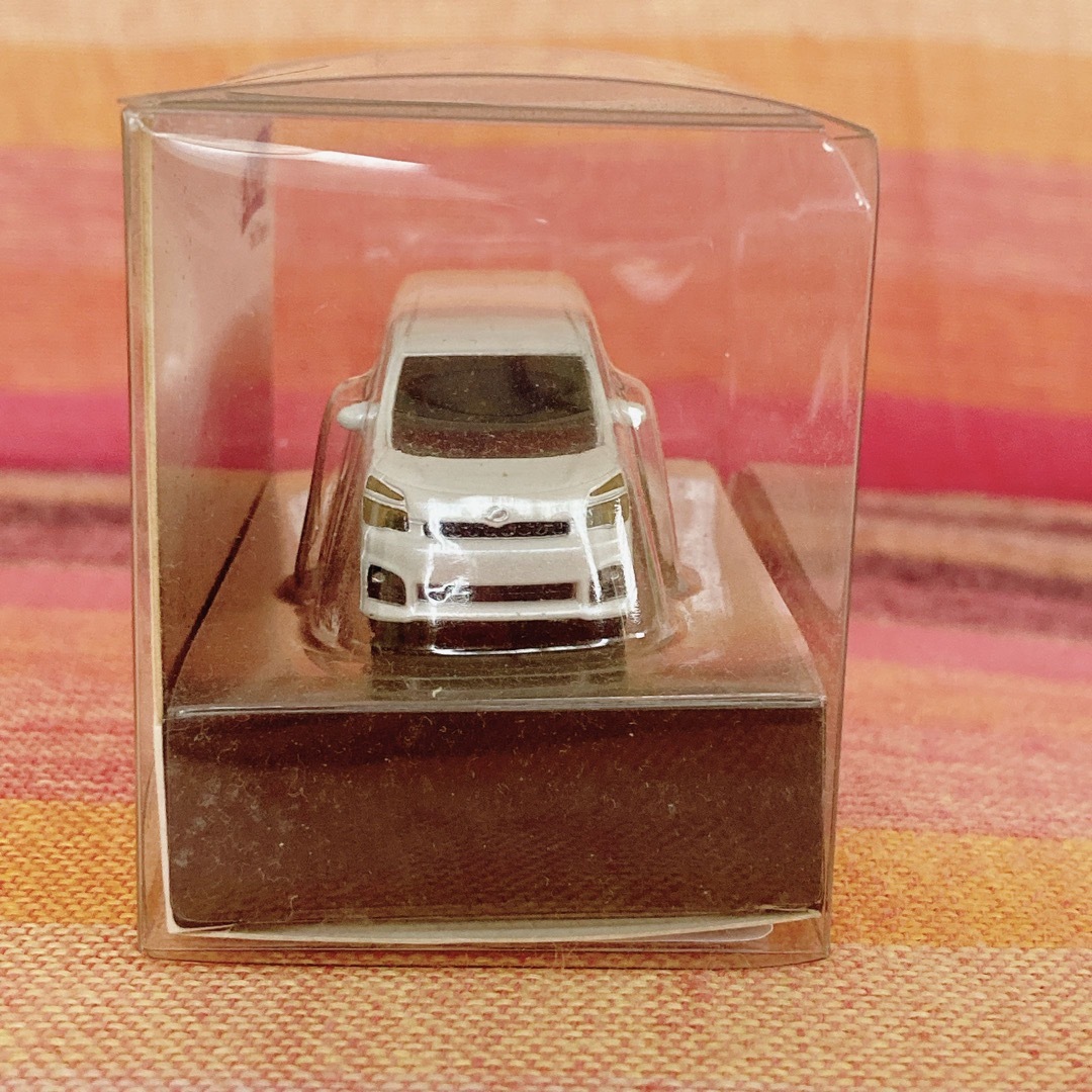VOXY プルバックカー LEDキーホルダー ミニカー VOXY プルバックカー LEDキーホルダー ミニカー