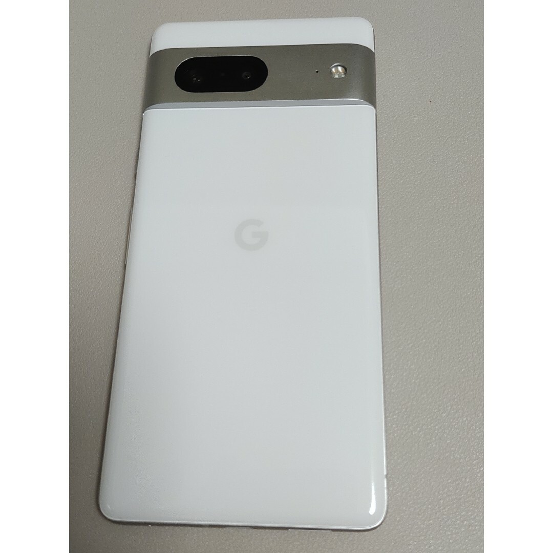 Google Pixel(グーグルピクセル)のPixel 7 128GB（ホワイト） スマホ/家電/カメラのスマートフォン/携帯電話(スマートフォン本体)の商品写真