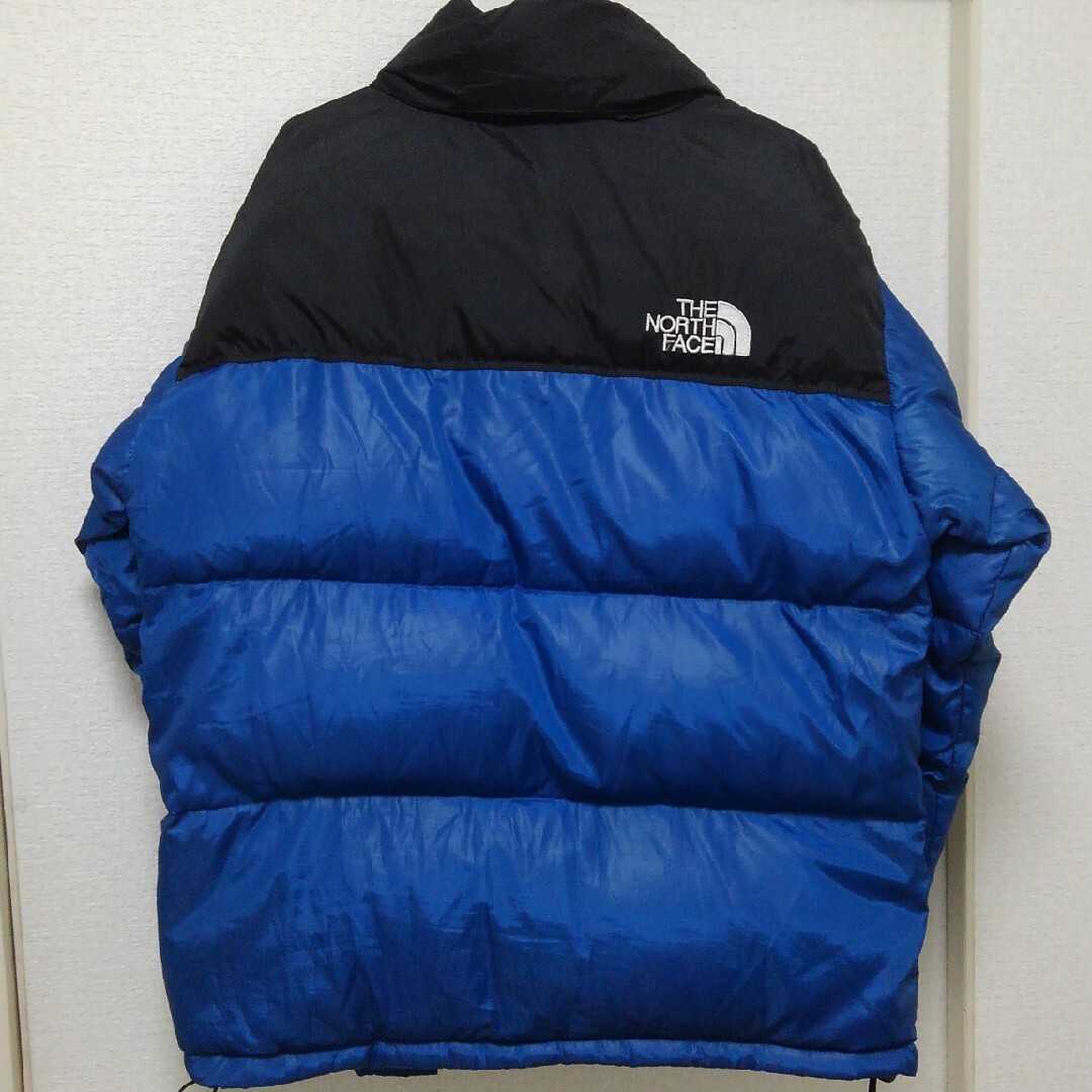 THE NORTH FACE(ザノースフェイス)のUSA規格　ノースフェイス　ヌプシダウンジャケット　ブルーM メンズのジャケット/アウター(ダウンジャケット)の商品写真