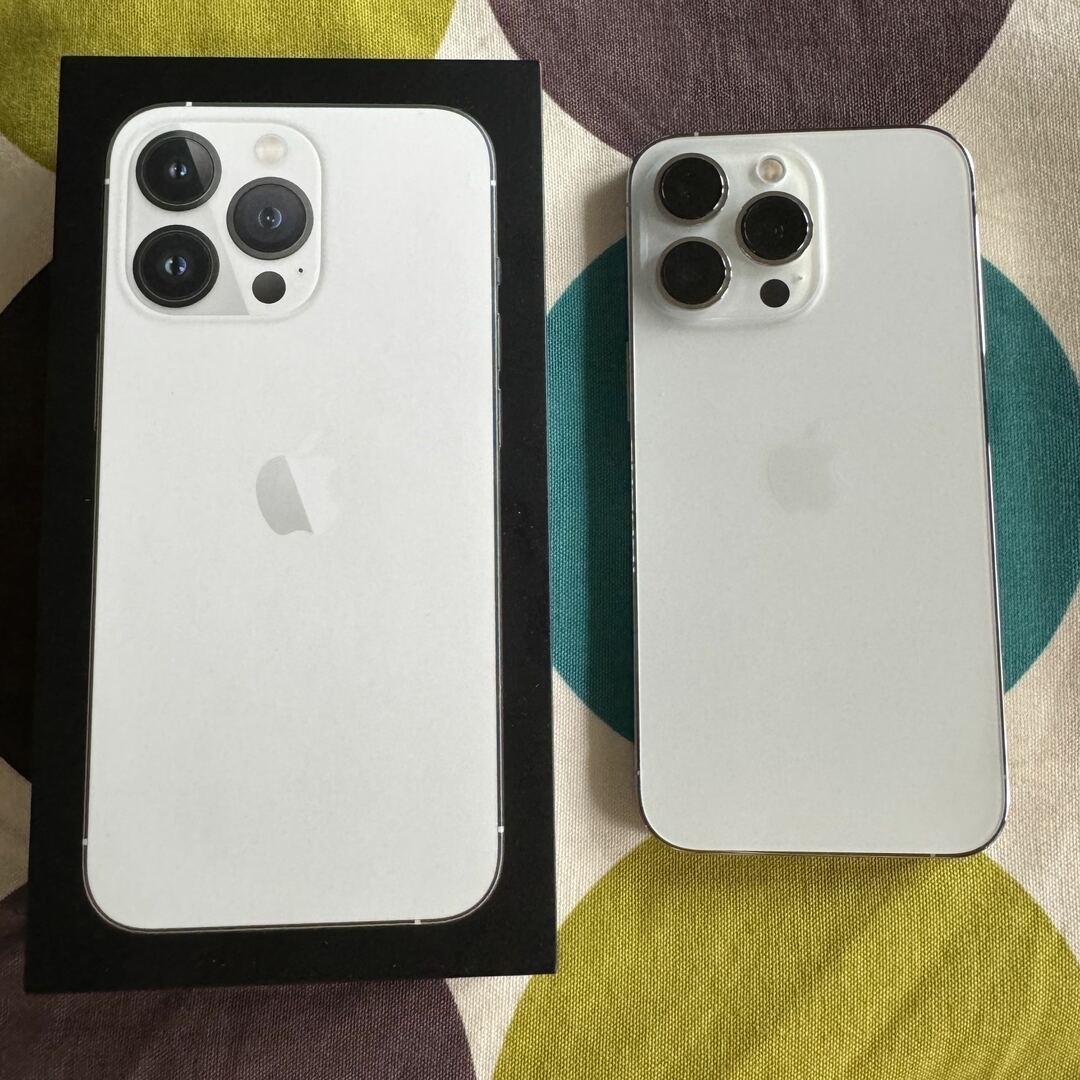 iPhone 13 Pro シルバー 128 GB SIMフリー - スマートフォン本体 iPhone 13 Pro シルバー 128 GB SIMフリー - スマートフォン本体