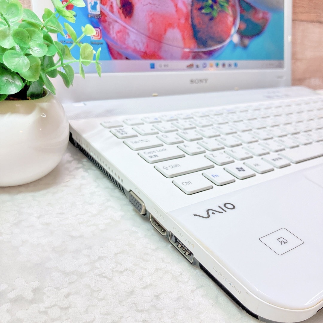 VAIO - 人気のVAIO❣️大容量640GB❗️カメラ✨白ノートパソコン✨事務