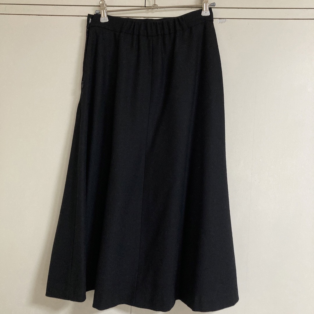 GALLARDAGALANTE NAVY(ガリャルダガランテネイビー)のガリャルダガランテ　黒　ウールスカート レディースのスカート(ひざ丈スカート)の商品写真