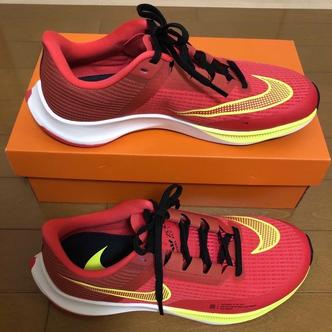 NIKE(ナイキ)のAIR ZOOM RIVAL FLY 3 スポーツ/アウトドアのランニング(シューズ)の商品写真