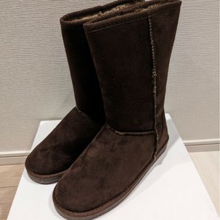 シューズインクロゼット(Shoes in Closet)の新品　シューズインクロゼット　ミドル丈インヒールムートンブーツ(ブーツ)