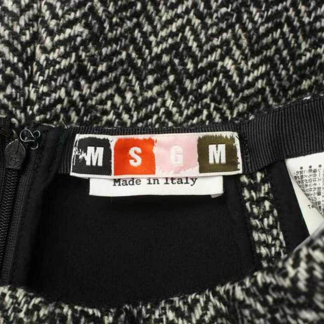 MSGM(エムエスジイエム)のMSGM フレアスカート ミニ 38 M 黒 ブラック 白 ホワイト レディースのスカート(ミニスカート)の商品写真