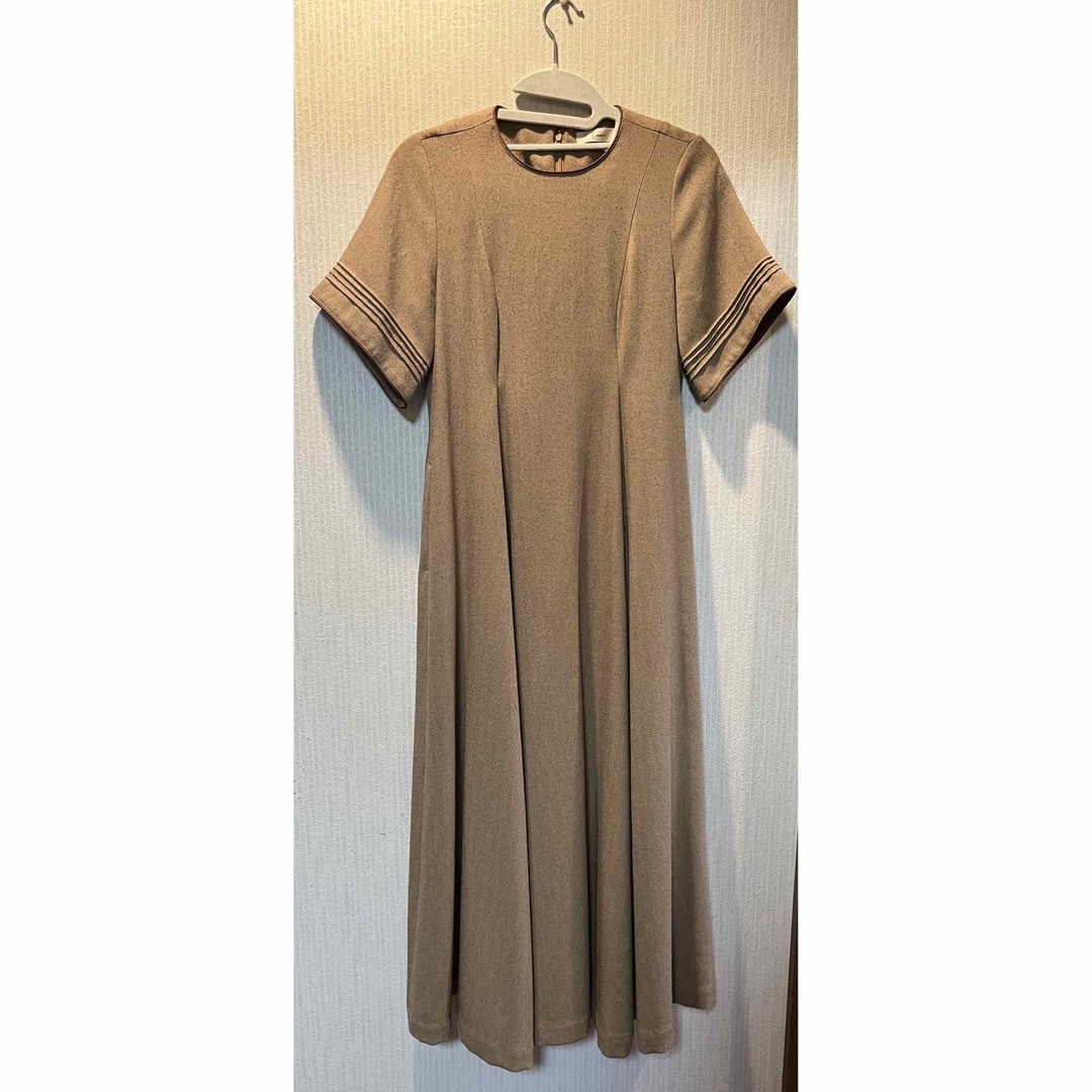 louren pintuck jacquard flare dress カーキの通販 by ゆ's shop｜ラクマ