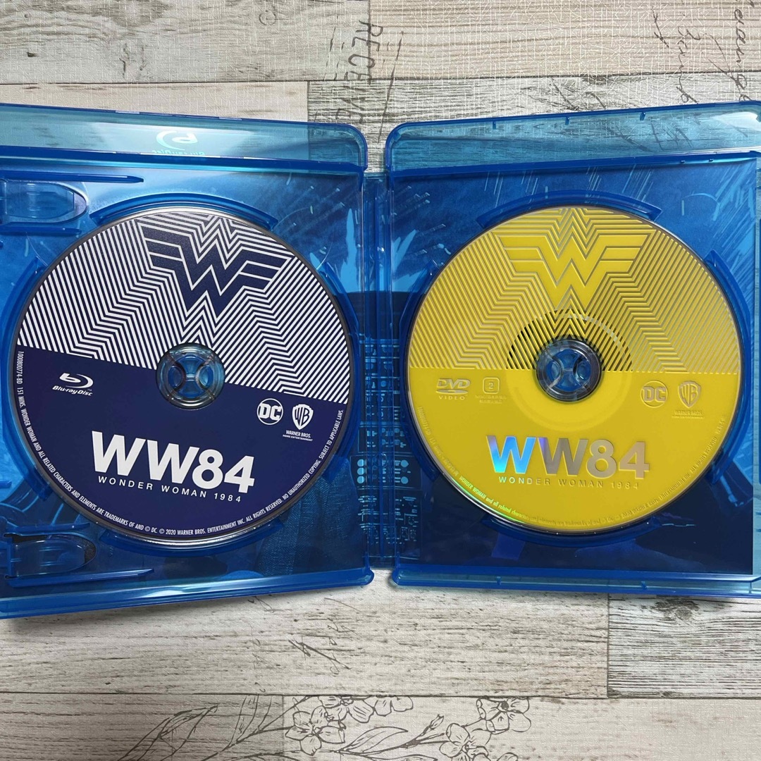 DC(ディーシー)のワンダーウーマン　1984　ブルーレイ＆DVDセット Blu-ray エンタメ/ホビーのDVD/ブルーレイ(外国映画)の商品写真