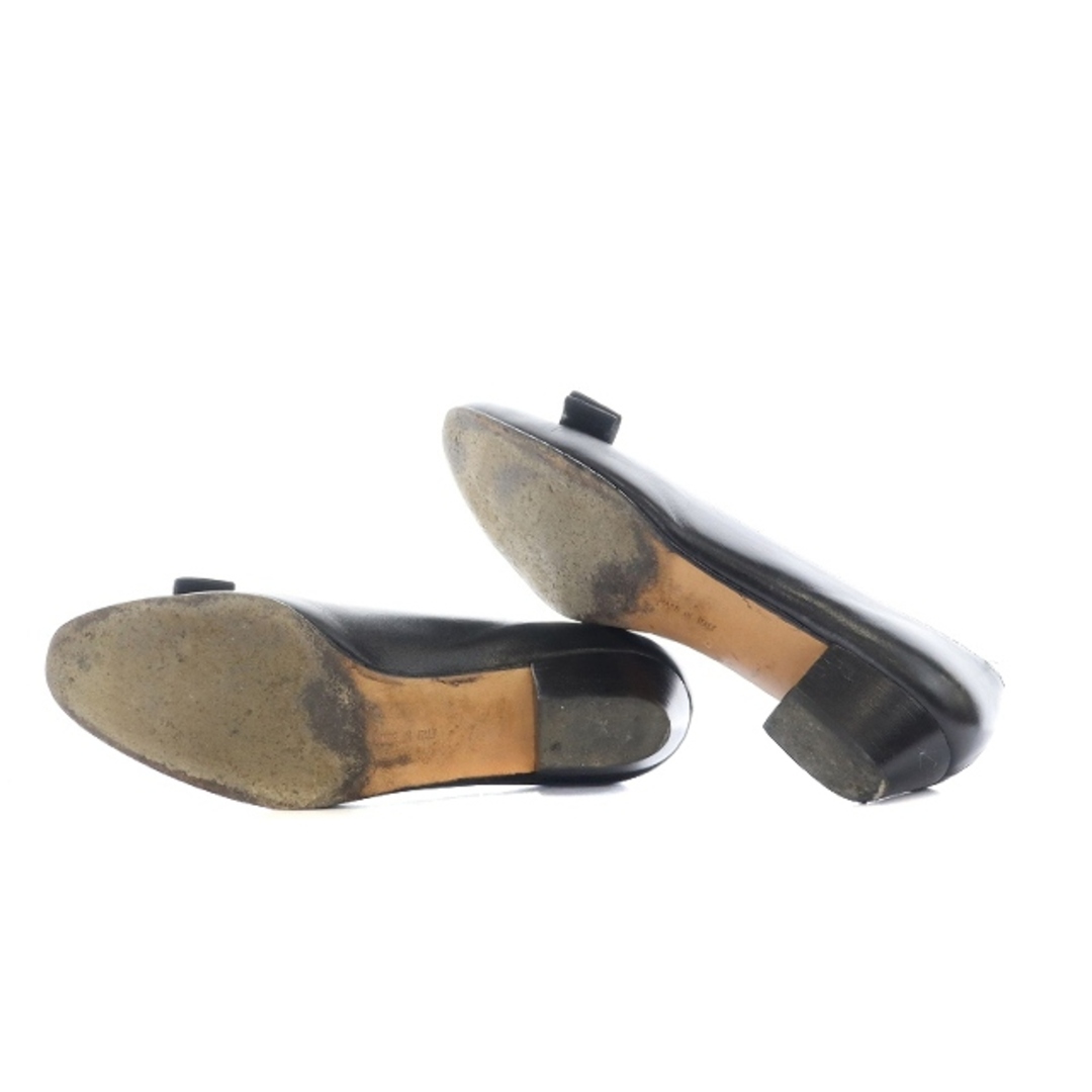 Salvatore Ferragamo(サルヴァトーレフェラガモ)のサルヴァトーレフェラガモ パンプス ラウンドトゥ ヒール ヴァラ レザー 6.5 レディースの靴/シューズ(ハイヒール/パンプス)の商品写真