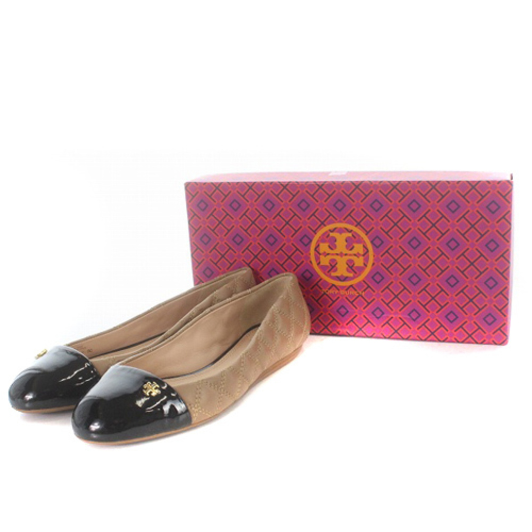 Tory Burch(トリーバーチ)のトリーバーチ キルティング フラットパンプス 8C 25cm べージュ 黒 レディースの靴/シューズ(ハイヒール/パンプス)の商品写真