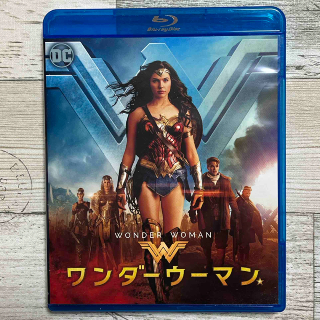 DC(ディーシー)のワンダーウーマン　ブルーレイ＆DVDセット Blu-ray エンタメ/ホビーのDVD/ブルーレイ(外国映画)の商品写真