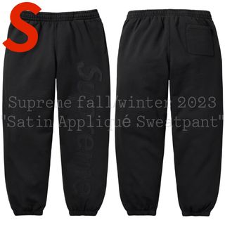 Supreme - Supreme 新作 Satin Appliqué Sweatpant 黒 Sの通販 by K1NG ...