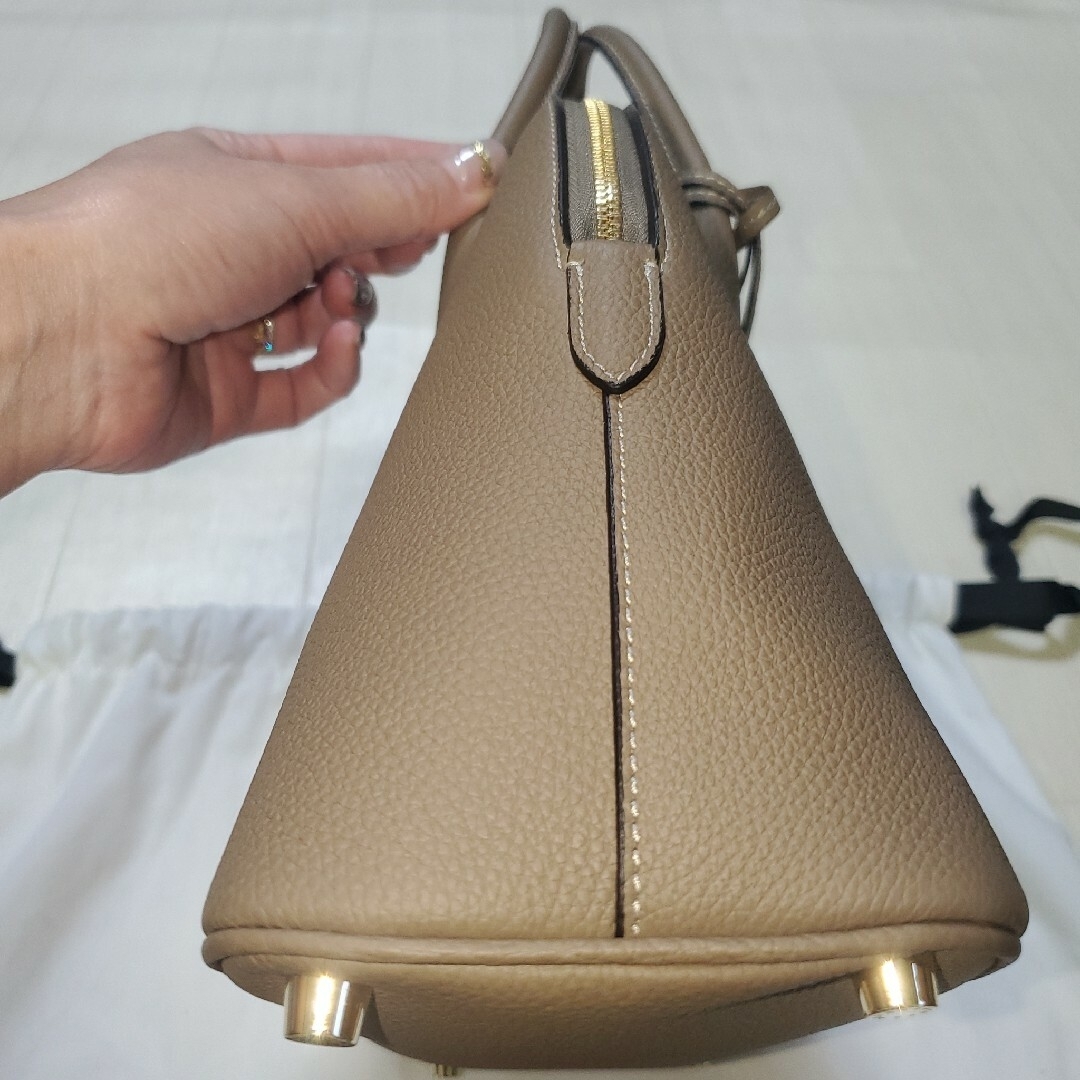 ボナベンチュラ エマバッグ PM スモール エトープ シュリンクレザー 極