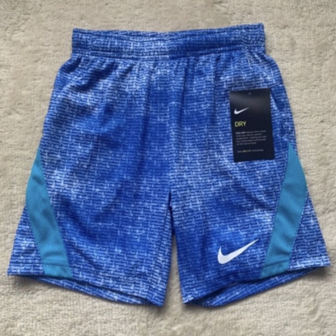 NIKE(ナイキ)のナイキ　ハーフパンツ　ショートパンツ　キッズ　110 キッズ/ベビー/マタニティのキッズ服男の子用(90cm~)(パンツ/スパッツ)の商品写真