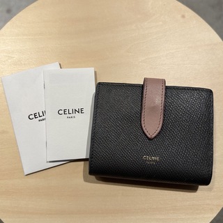 セリーヌ(celine)のCELINE ストラップスモールフラップウォレット　グレー　ピンク　2つ折り財布(財布)