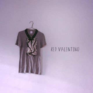 レッドヴァレンティノ(RED VALENTINO)のRED VALENTIN(Tシャツ(半袖/袖なし))