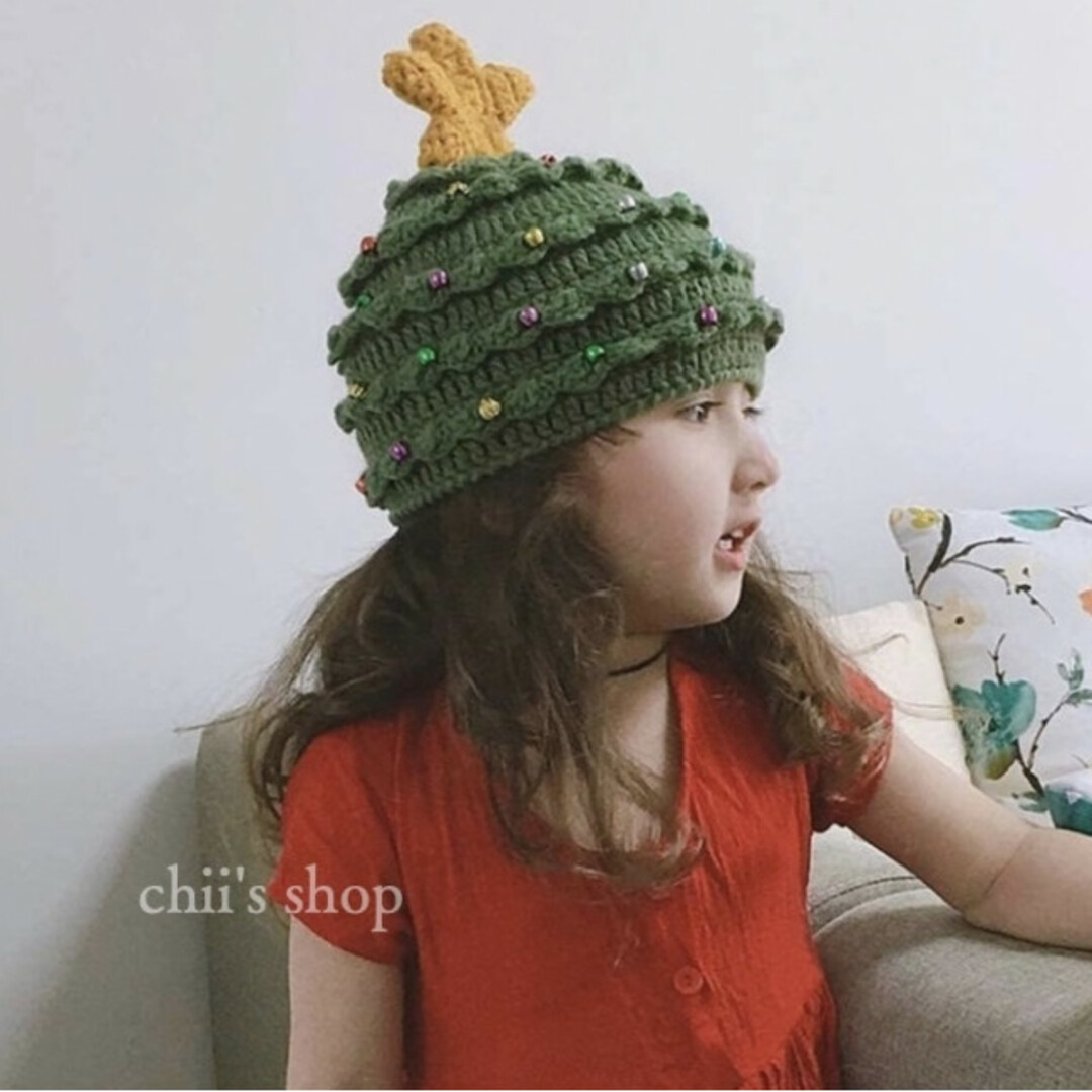 クリスマスツリー ニット帽 星付き 可愛い ベビー キッズ 緑 キラキラ 人気 キッズ/ベビー/マタニティのこども用ファッション小物(帽子)の商品写真