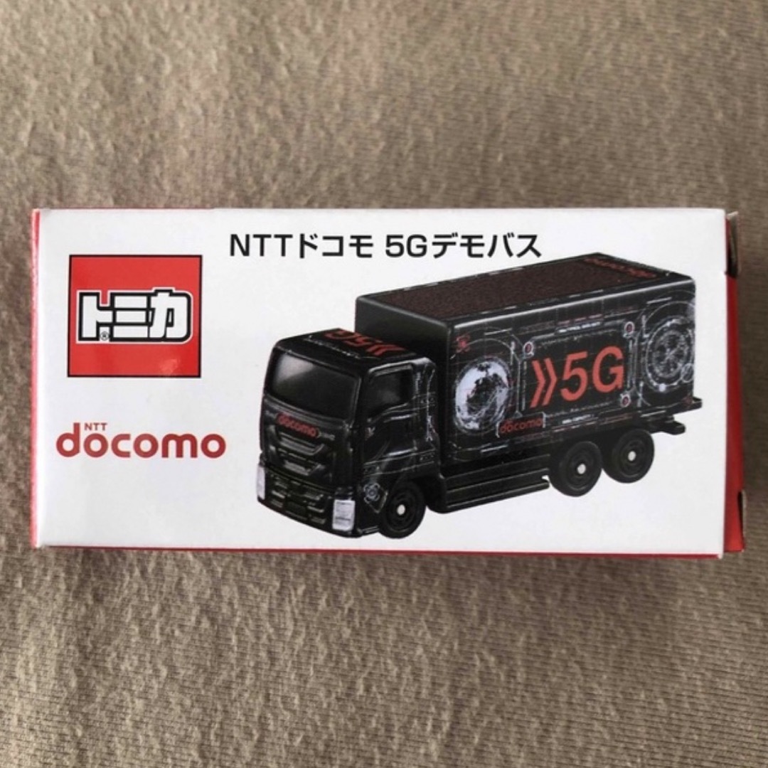 NTTdocomo(エヌティティドコモ)のNTTドコモ　トミカ　5Gデモバス エンタメ/ホビーのおもちゃ/ぬいぐるみ(ミニカー)の商品写真