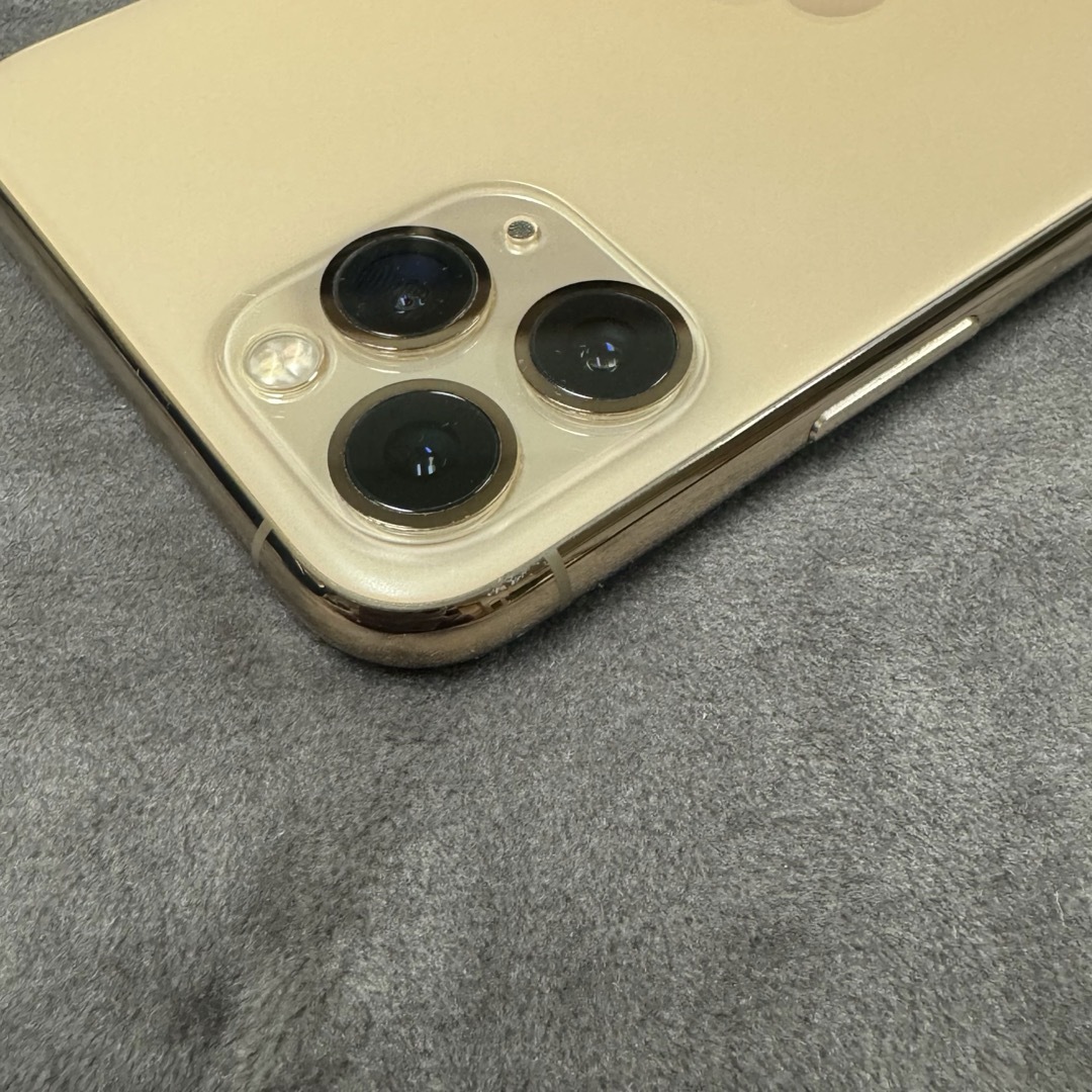 iPhone - iPhone 11 Pro ゴールド 256 GB Softbankの通販 by kasa