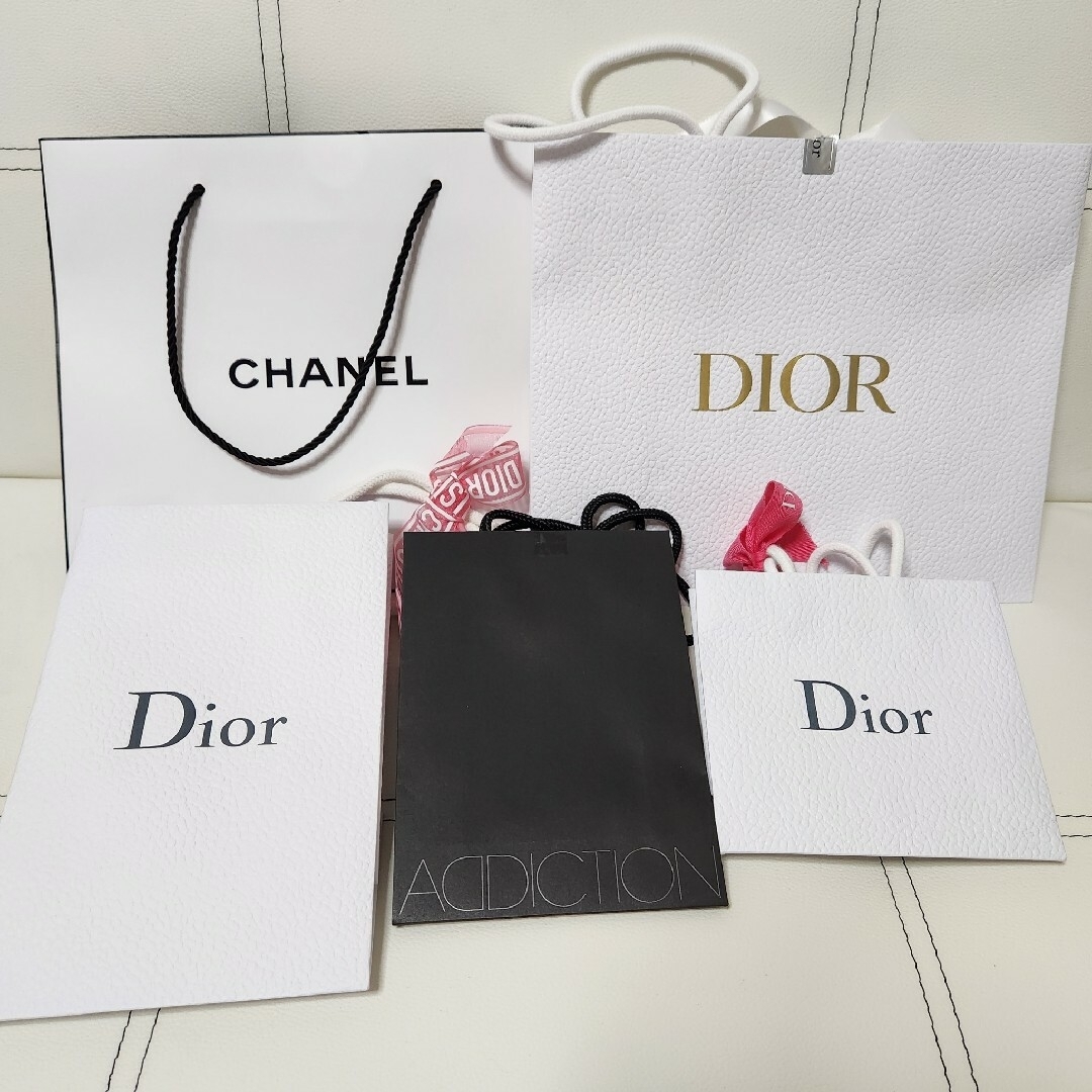 Dior(ディオール)のDior CHANEL ADDICTION ショッパー 紙袋 セット レディースのバッグ(ショップ袋)の商品写真