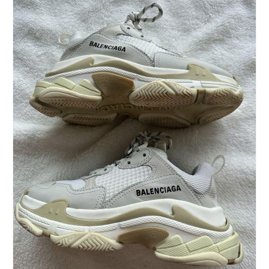 最終お値下げ！ BALENCIAGA triple s スニーカー 36-