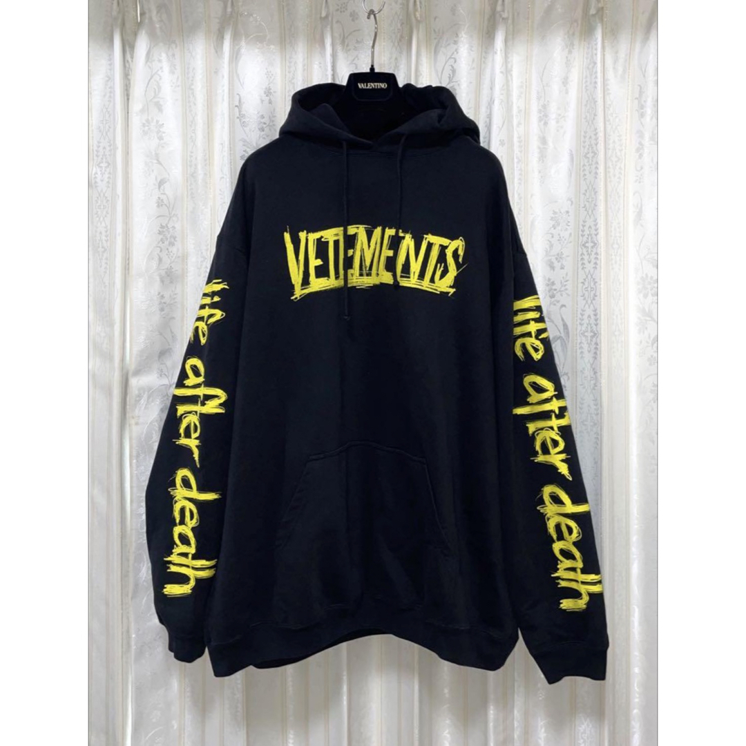 VETEMENTS WorldTour パーカー