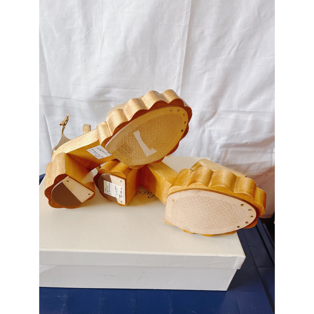 Tory Burch(トリーバーチ)の♡可愛い♡トリーバーチ　ヒールが可愛いサンダル　サイズ:8 レディースの靴/シューズ(ハイヒール/パンプス)の商品写真