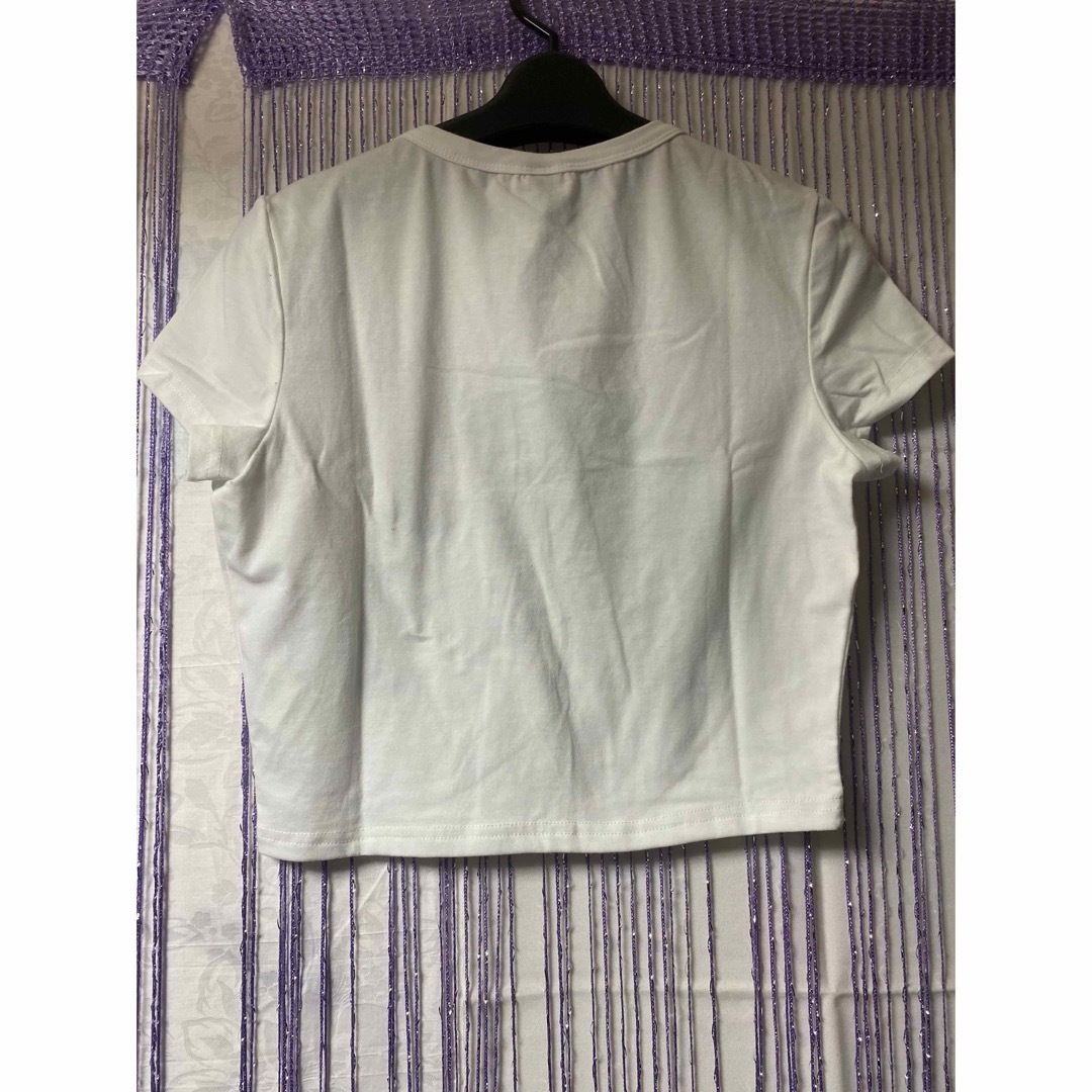 クロップド丈 ロゴ Tシャツ レディースのトップス(Tシャツ(半袖/袖なし))の商品写真