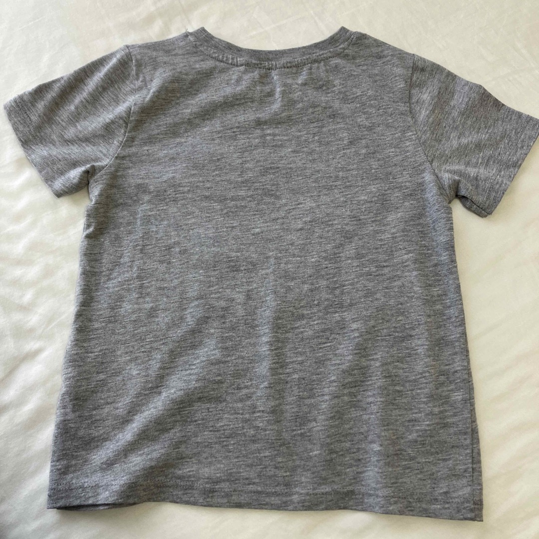 H&M(エイチアンドエム)のH&M Tシャツ キッズ/ベビー/マタニティのキッズ服男の子用(90cm~)(Tシャツ/カットソー)の商品写真