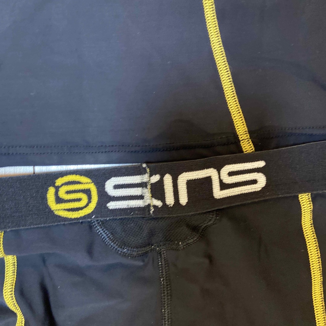 skins スキンズ　トレーニングウェア　高機能アンダーウェア上下 メンズS 8