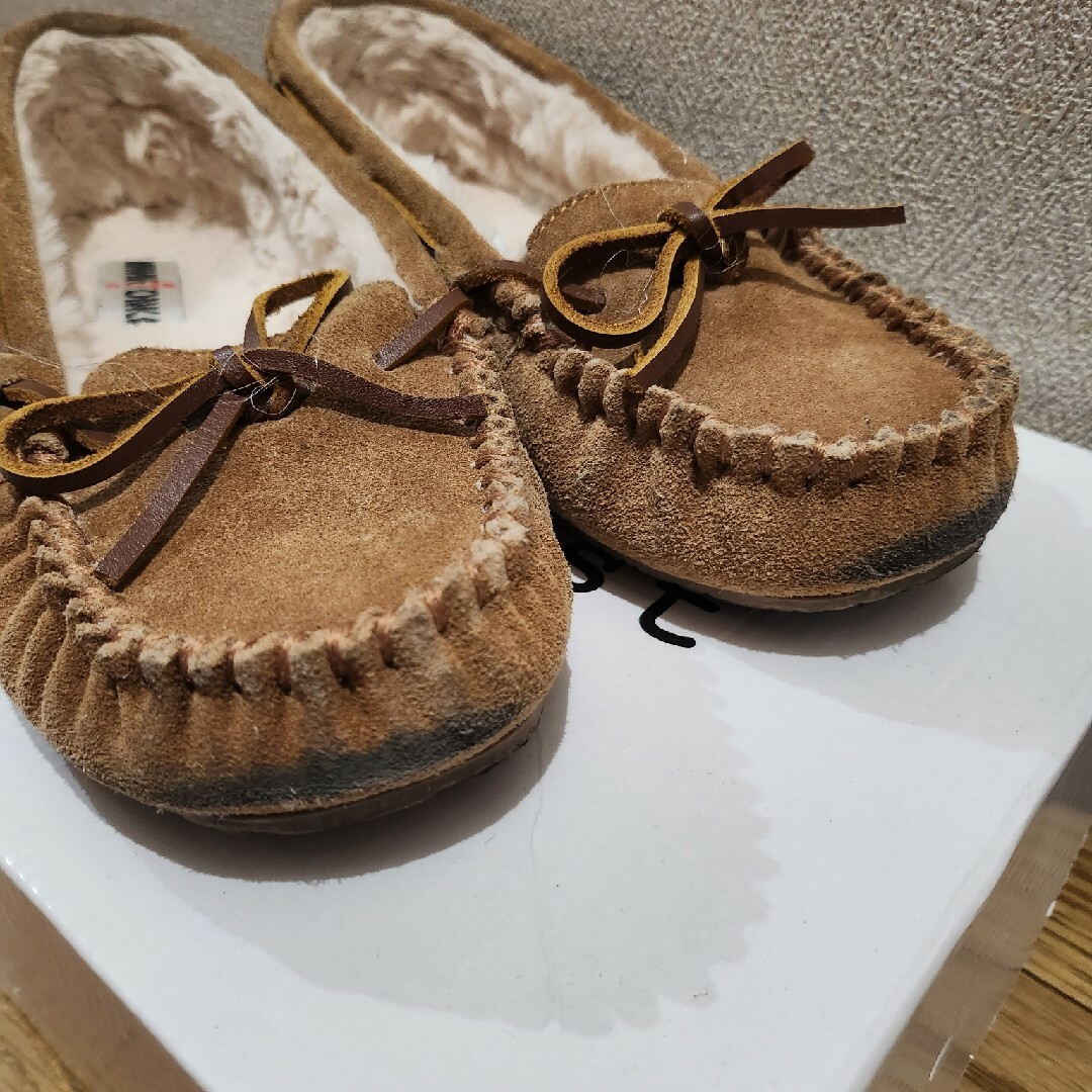 Minnetonka(ミネトンカ)のMINNETONKA レディースの靴/シューズ(スリッポン/モカシン)の商品写真