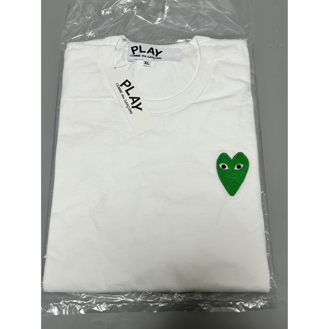 COMME des GARCONS(コムデギャルソン)のメンズXL半袖Tシャツ★新品★送料込★プレイコムデギャルソンPLAY  メンズのトップス(Tシャツ/カットソー(半袖/袖なし))の商品写真