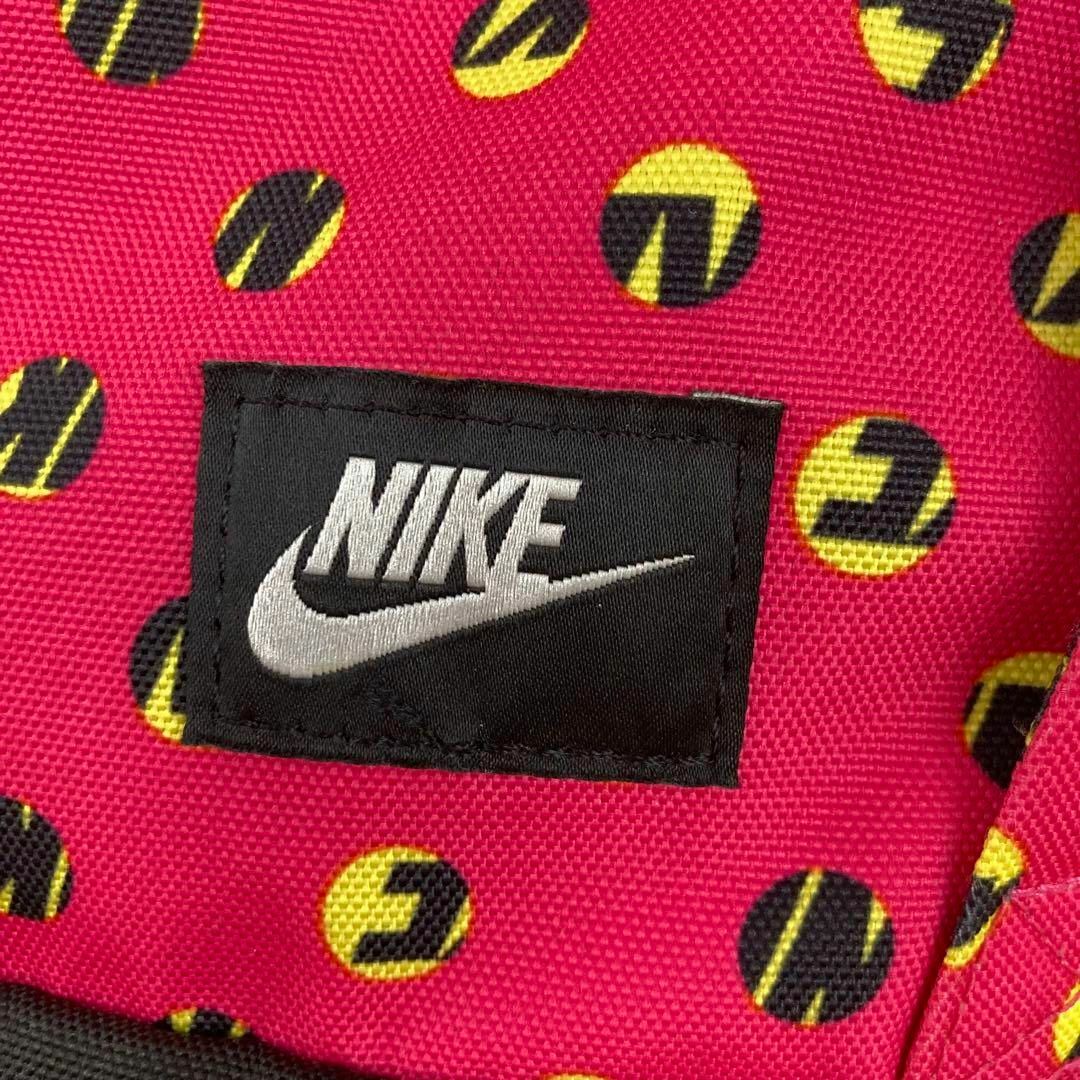 NIKE(ナイキ)のNIKE ユニセックス デイパック メンズのバッグ(バッグパック/リュック)の商品写真